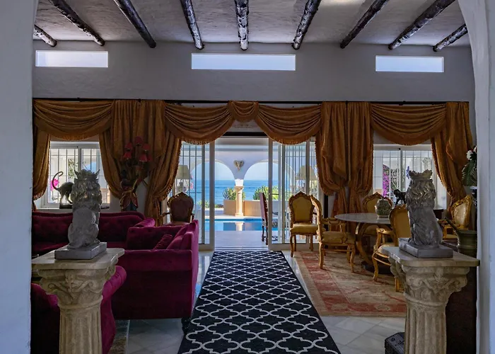 Andalusian House فيلة *