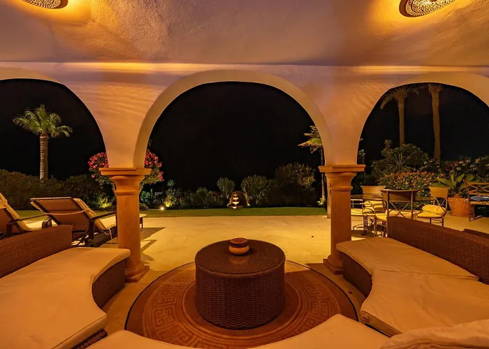 فيلة Andalusian House *