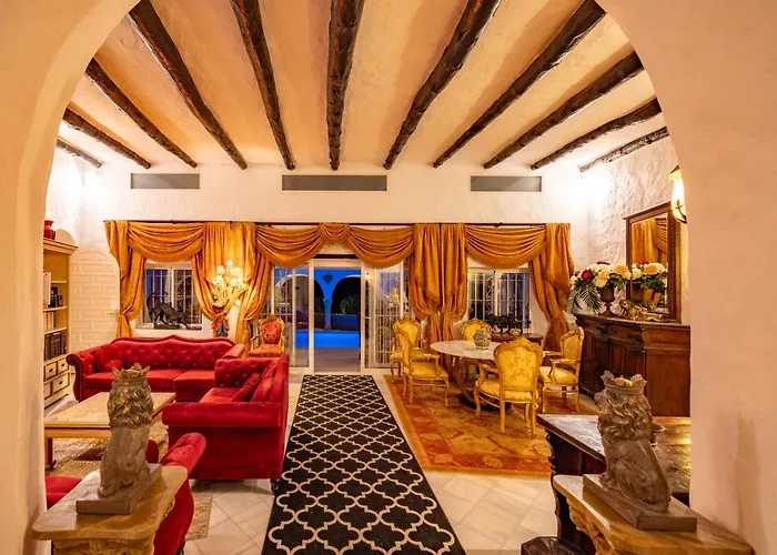 Andalusian House ماربيا