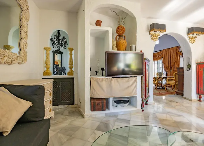 فيلة Andalusian House