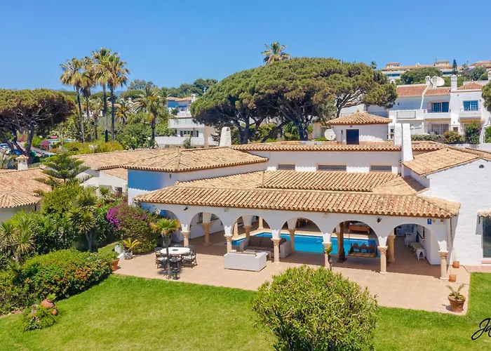 Andalusian House فيلة