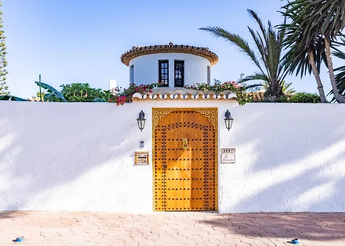 فيلة Andalusian House