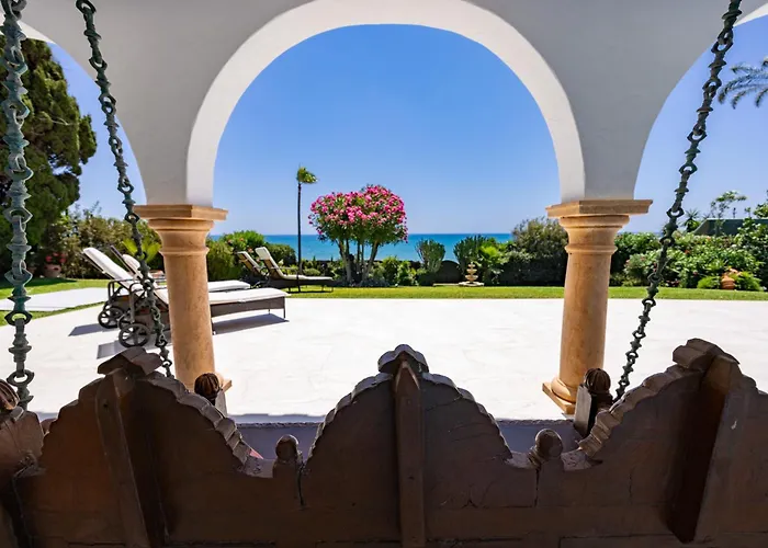 Andalusian House ماربيا